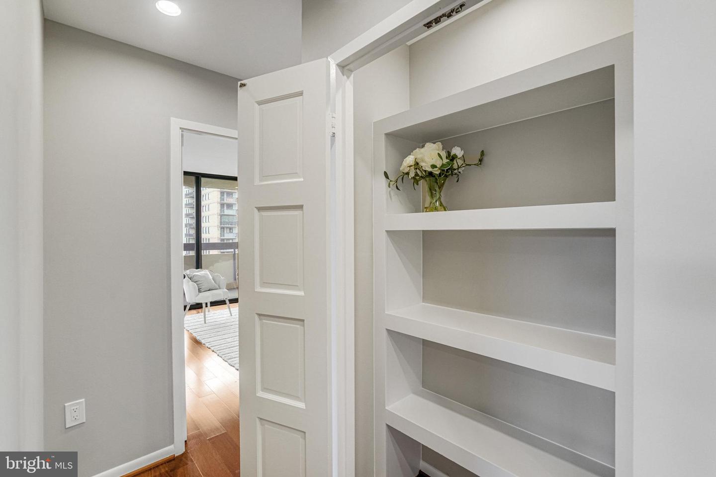 400 MADISON ST #704, ALEXANDRIA, Virginia 22314, 2 Bedrooms Bedrooms, ,2 BathroomsBathrooms,Residential,For sale,400 MADISON ST #704,VAAX2042638 MLS # VAAX2042638