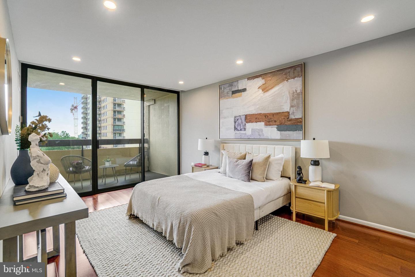 400 MADISON ST #704, ALEXANDRIA, Virginia 22314, 2 Bedrooms Bedrooms, ,2 BathroomsBathrooms,Residential,For sale,400 MADISON ST #704,VAAX2042638 MLS # VAAX2042638