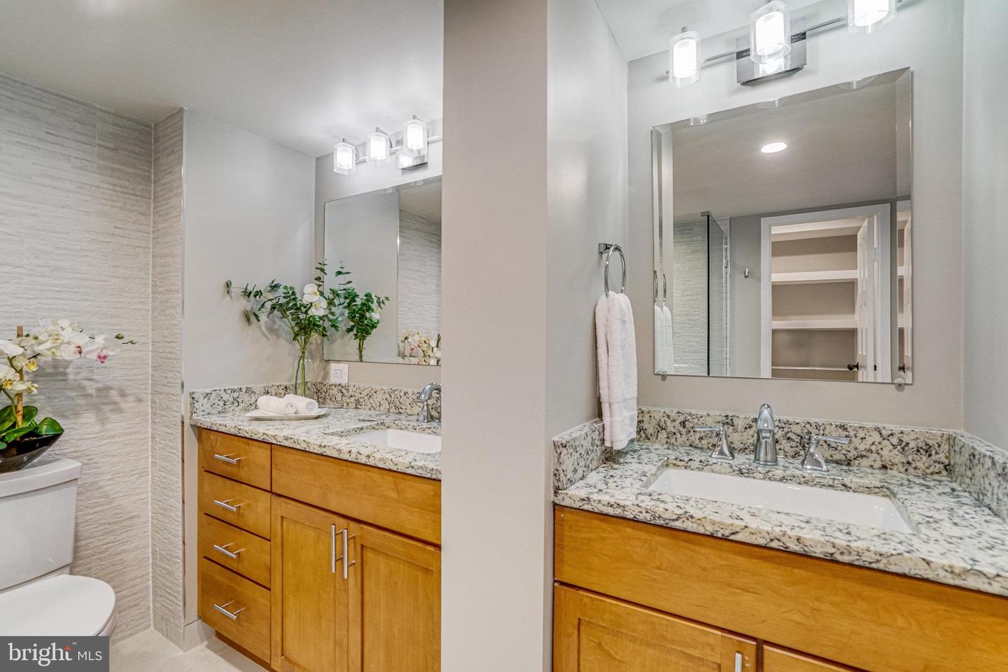 400 MADISON ST #704, ALEXANDRIA, Virginia 22314, 2 Bedrooms Bedrooms, ,2 BathroomsBathrooms,Residential,For sale,400 MADISON ST #704,VAAX2042638 MLS # VAAX2042638
