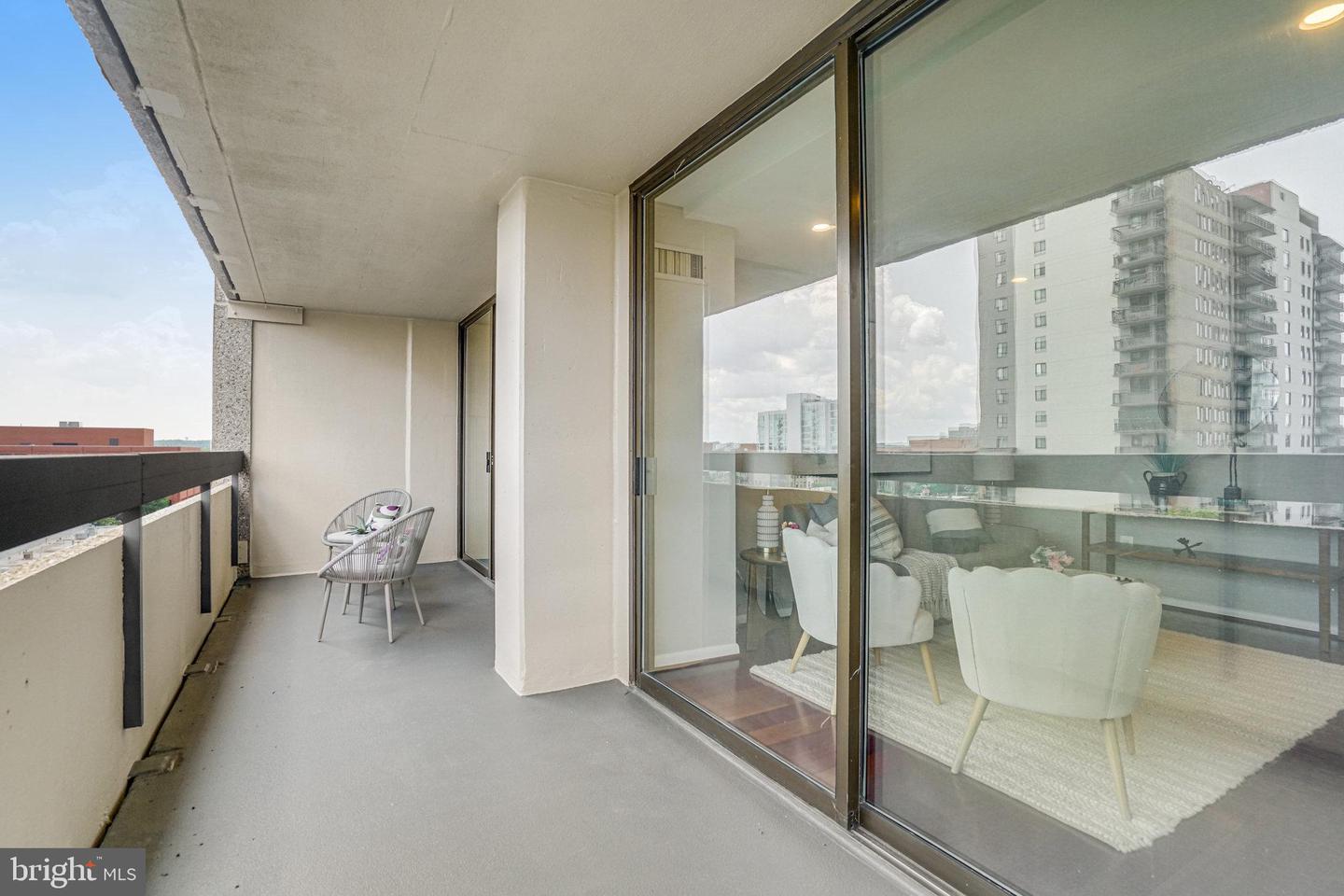 400 MADISON ST #704, ALEXANDRIA, Virginia 22314, 2 Bedrooms Bedrooms, ,2 BathroomsBathrooms,Residential,For sale,400 MADISON ST #704,VAAX2042638 MLS # VAAX2042638