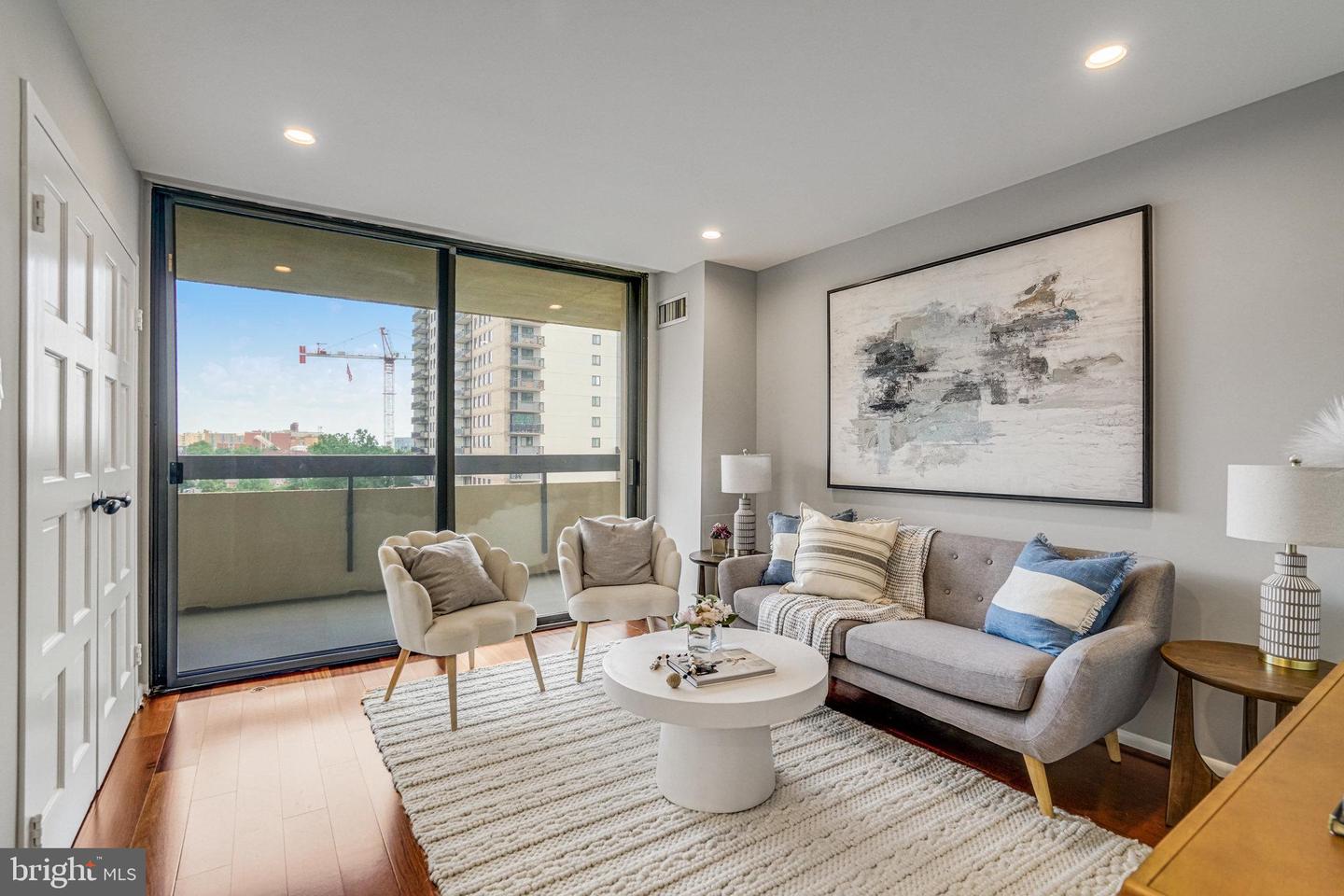 400 MADISON ST #704, ALEXANDRIA, Virginia 22314, 2 Bedrooms Bedrooms, ,2 BathroomsBathrooms,Residential,For sale,400 MADISON ST #704,VAAX2042638 MLS # VAAX2042638