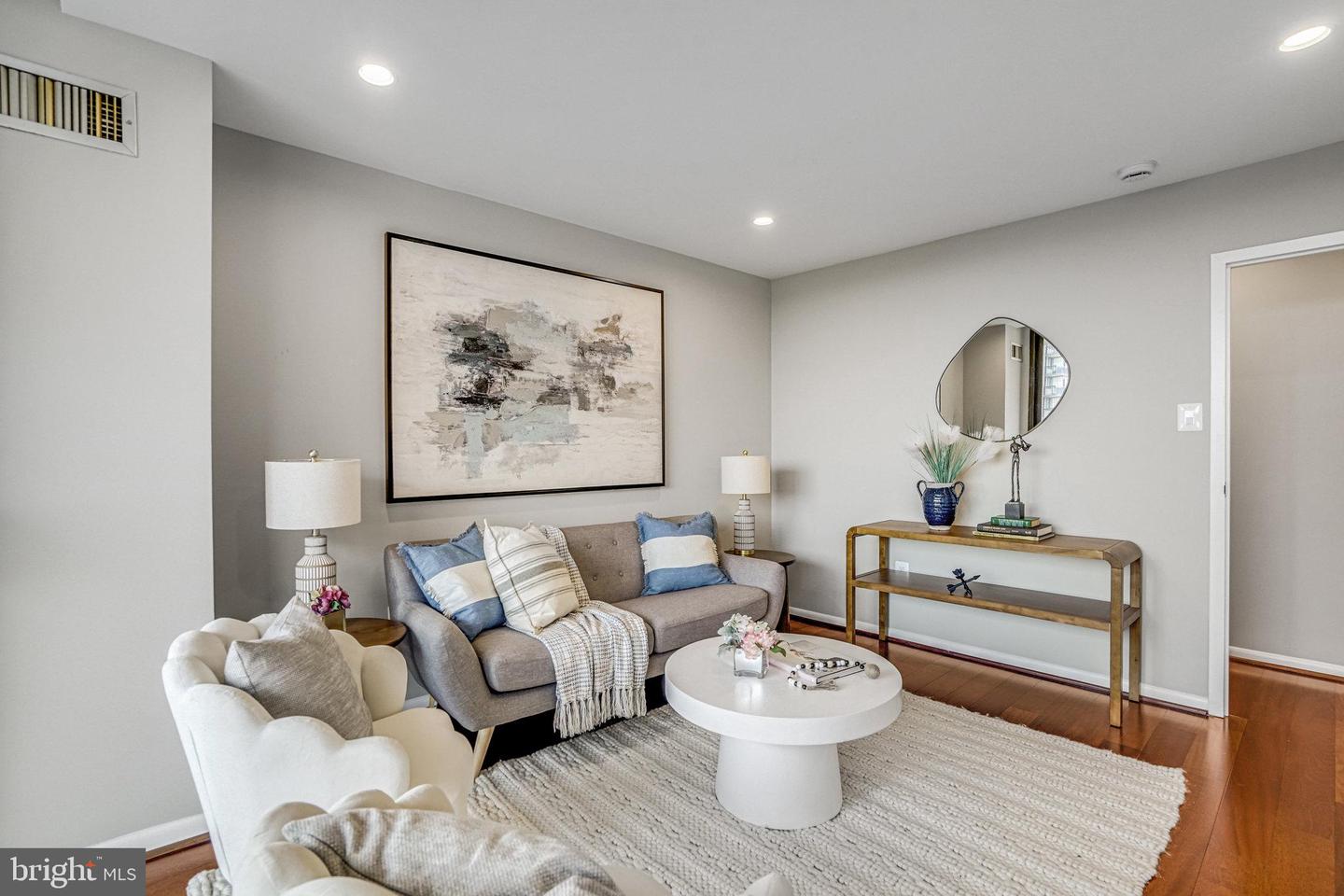 400 MADISON ST #704, ALEXANDRIA, Virginia 22314, 2 Bedrooms Bedrooms, ,2 BathroomsBathrooms,Residential,For sale,400 MADISON ST #704,VAAX2042638 MLS # VAAX2042638