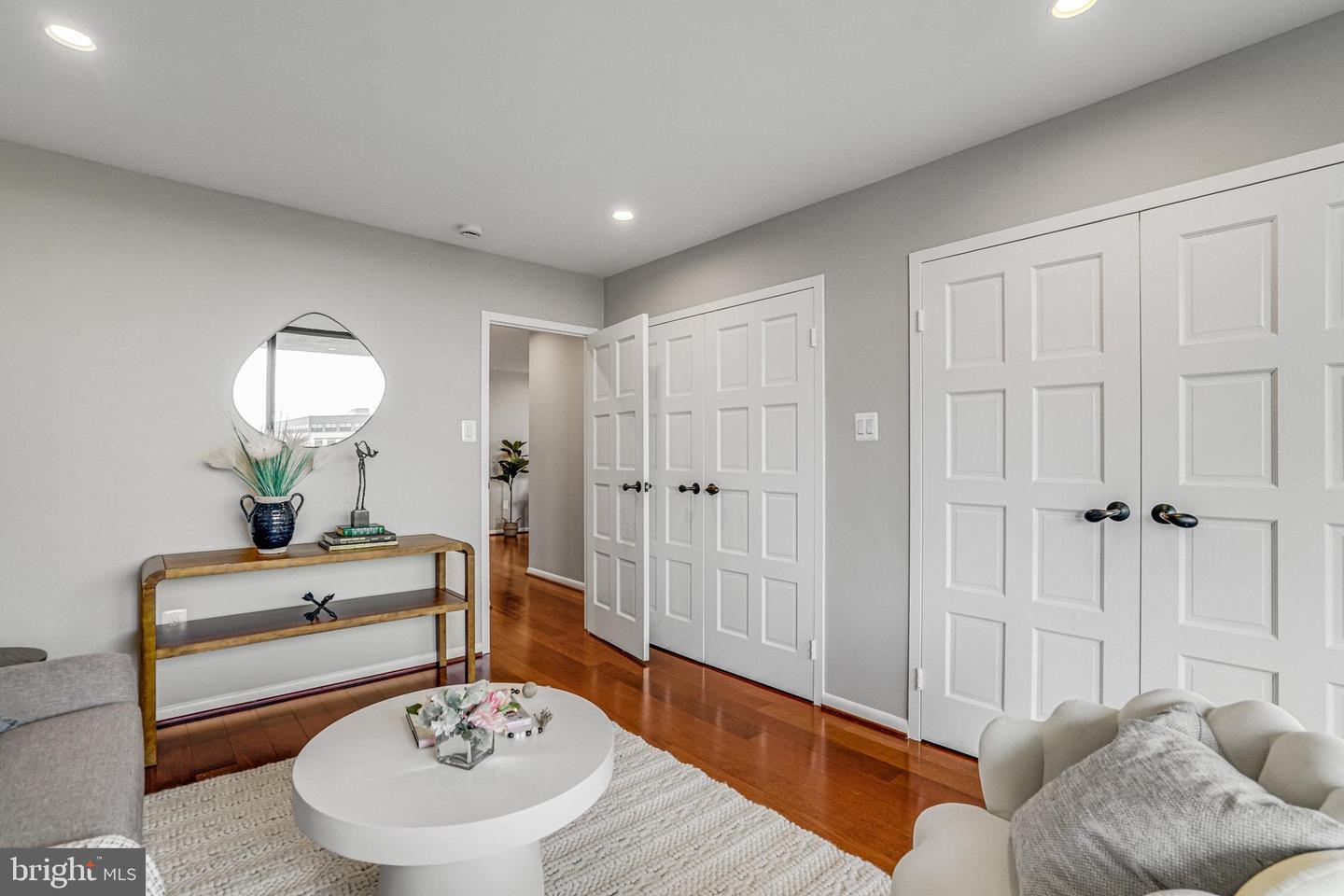 400 MADISON ST #704, ALEXANDRIA, Virginia 22314, 2 Bedrooms Bedrooms, ,2 BathroomsBathrooms,Residential,For sale,400 MADISON ST #704,VAAX2042638 MLS # VAAX2042638