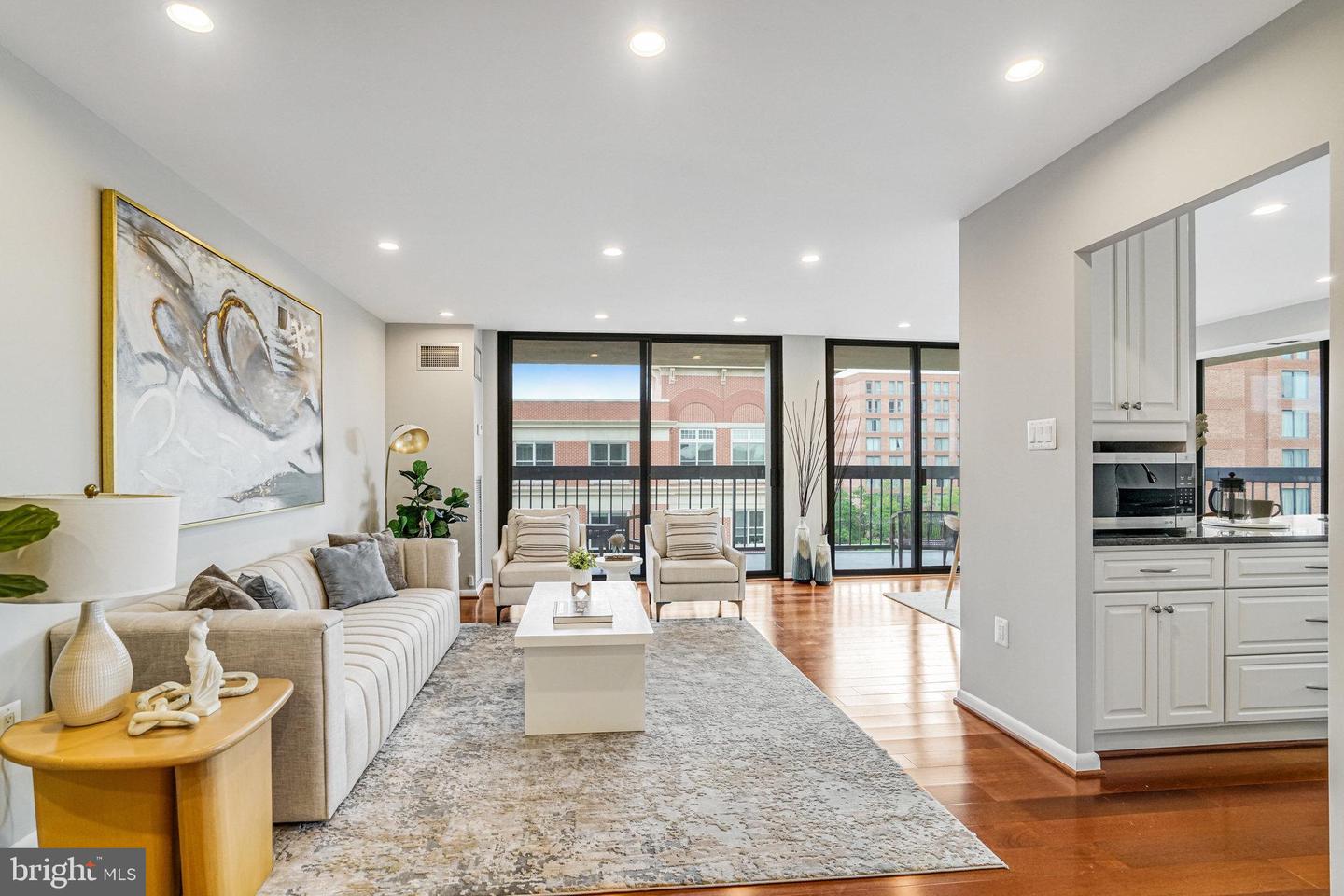 400 MADISON ST #704, ALEXANDRIA, Virginia 22314, 2 Bedrooms Bedrooms, ,2 BathroomsBathrooms,Residential,For sale,400 MADISON ST #704,VAAX2042638 MLS # VAAX2042638