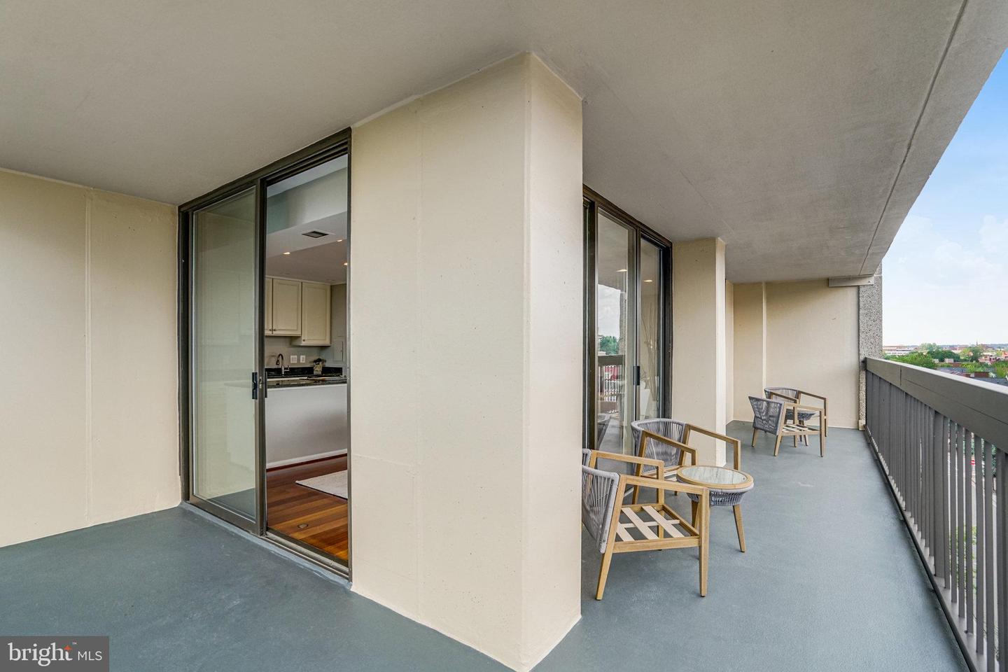 400 MADISON ST #704, ALEXANDRIA, Virginia 22314, 2 Bedrooms Bedrooms, ,2 BathroomsBathrooms,Residential,For sale,400 MADISON ST #704,VAAX2042638 MLS # VAAX2042638