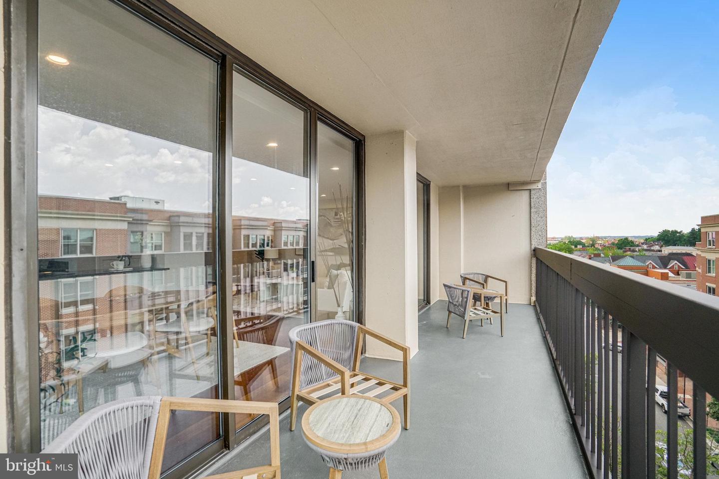 400 MADISON ST #704, ALEXANDRIA, Virginia 22314, 2 Bedrooms Bedrooms, ,2 BathroomsBathrooms,Residential,For sale,400 MADISON ST #704,VAAX2042638 MLS # VAAX2042638