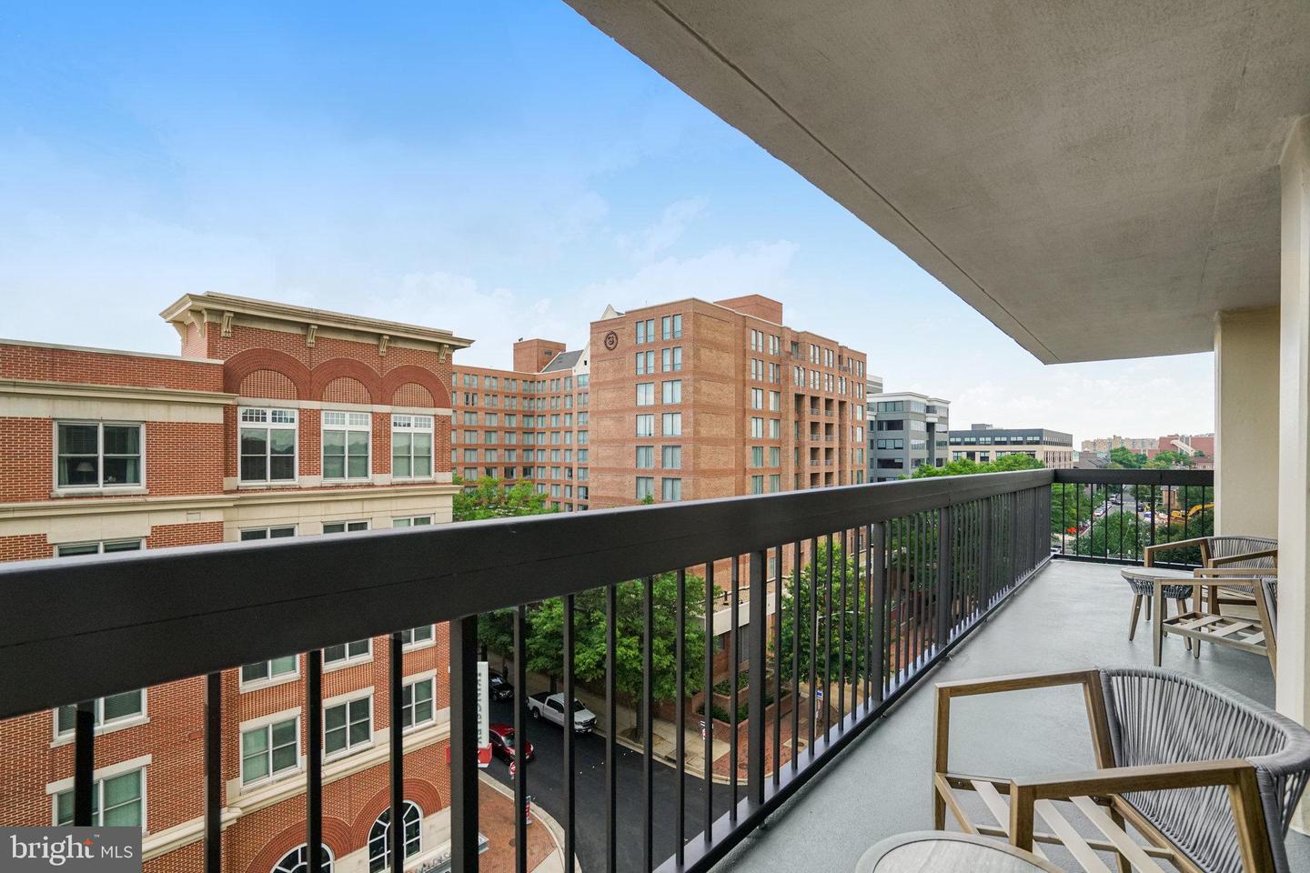 400 MADISON ST #704, ALEXANDRIA, Virginia 22314, 2 Bedrooms Bedrooms, ,2 BathroomsBathrooms,Residential,For sale,400 MADISON ST #704,VAAX2042638 MLS # VAAX2042638