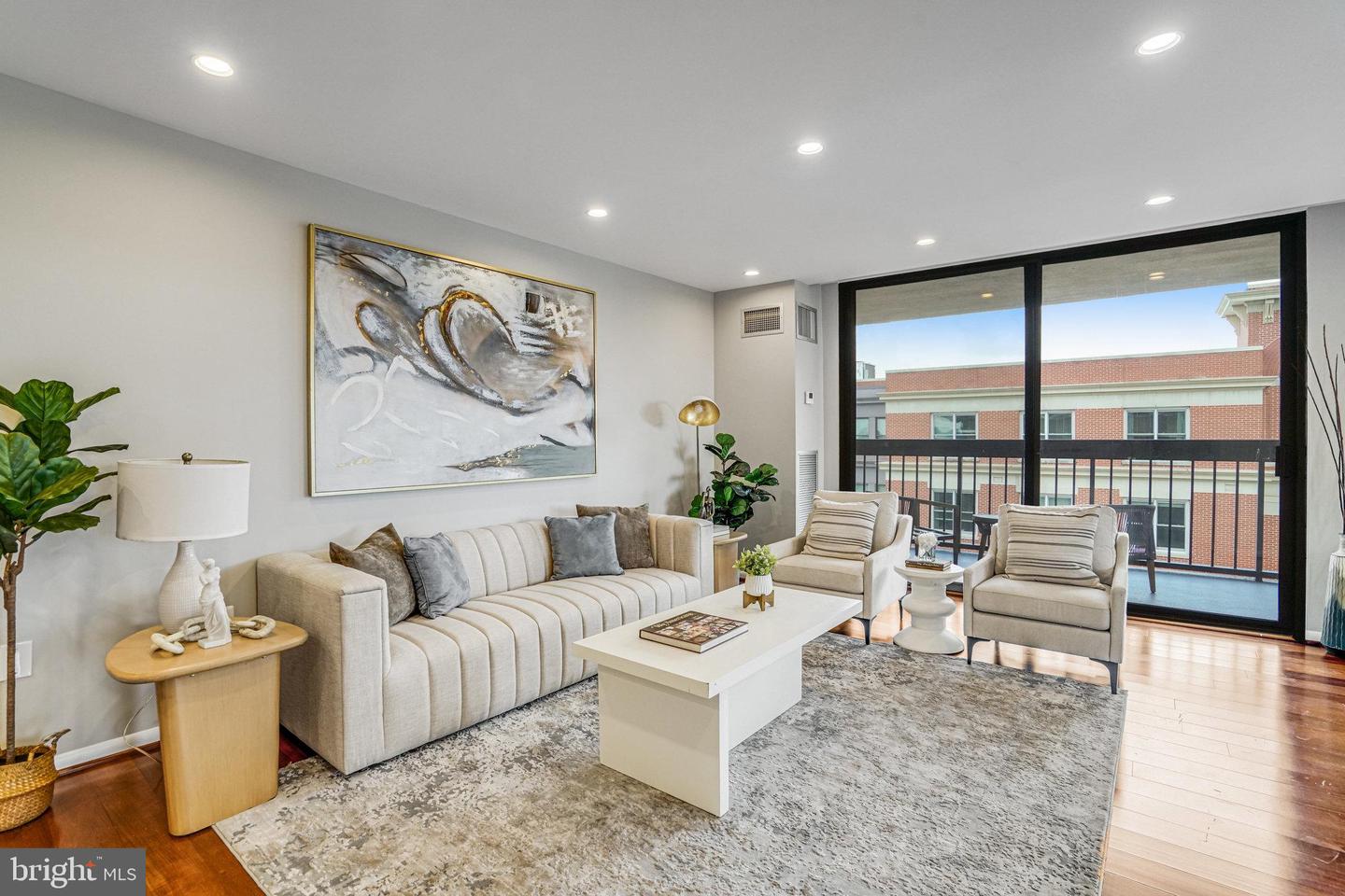 400 MADISON ST #704, ALEXANDRIA, Virginia 22314, 2 Bedrooms Bedrooms, ,2 BathroomsBathrooms,Residential,For sale,400 MADISON ST #704,VAAX2042638 MLS # VAAX2042638