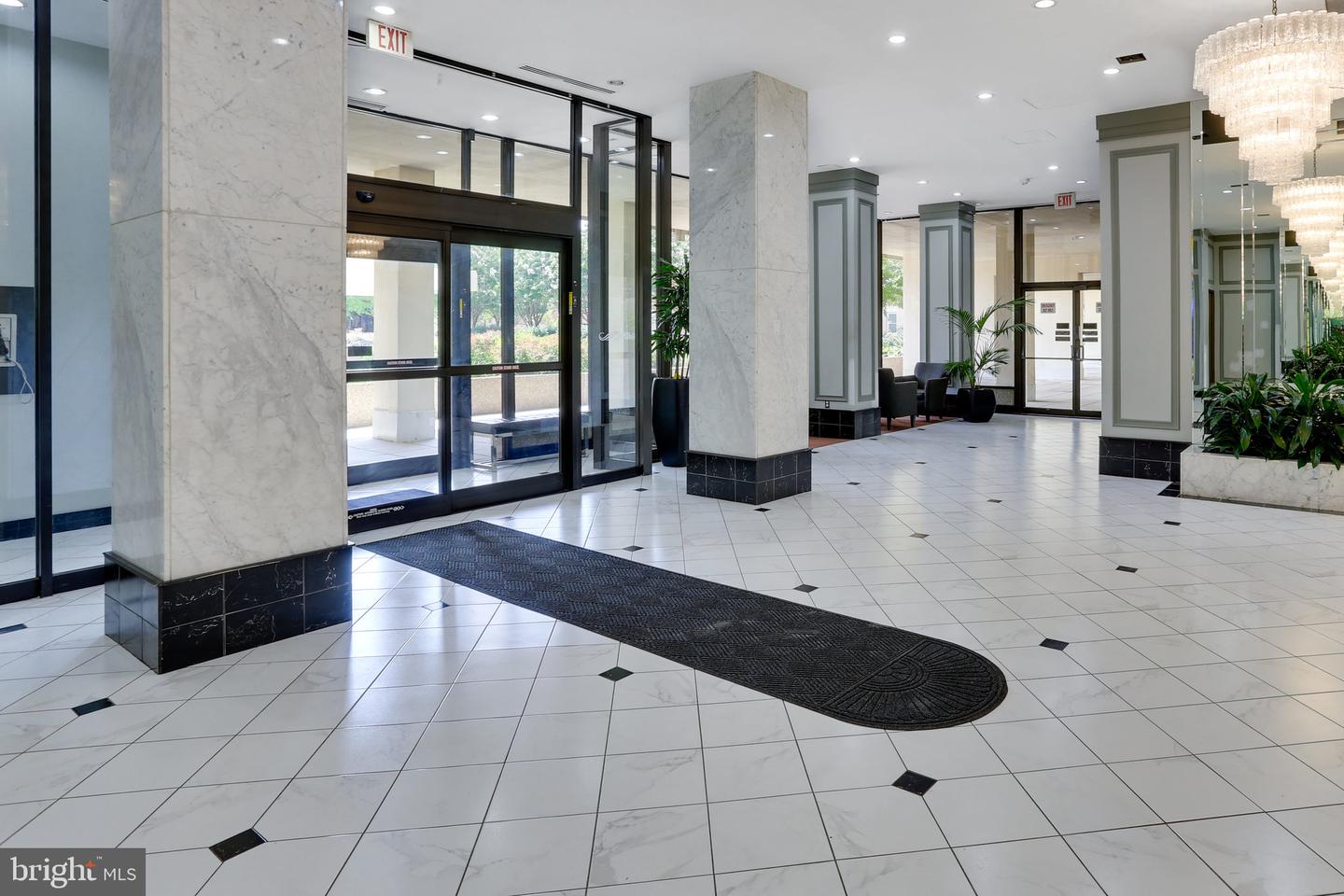 400 MADISON ST #704, ALEXANDRIA, Virginia 22314, 2 Bedrooms Bedrooms, ,2 BathroomsBathrooms,Residential,For sale,400 MADISON ST #704,VAAX2042638 MLS # VAAX2042638