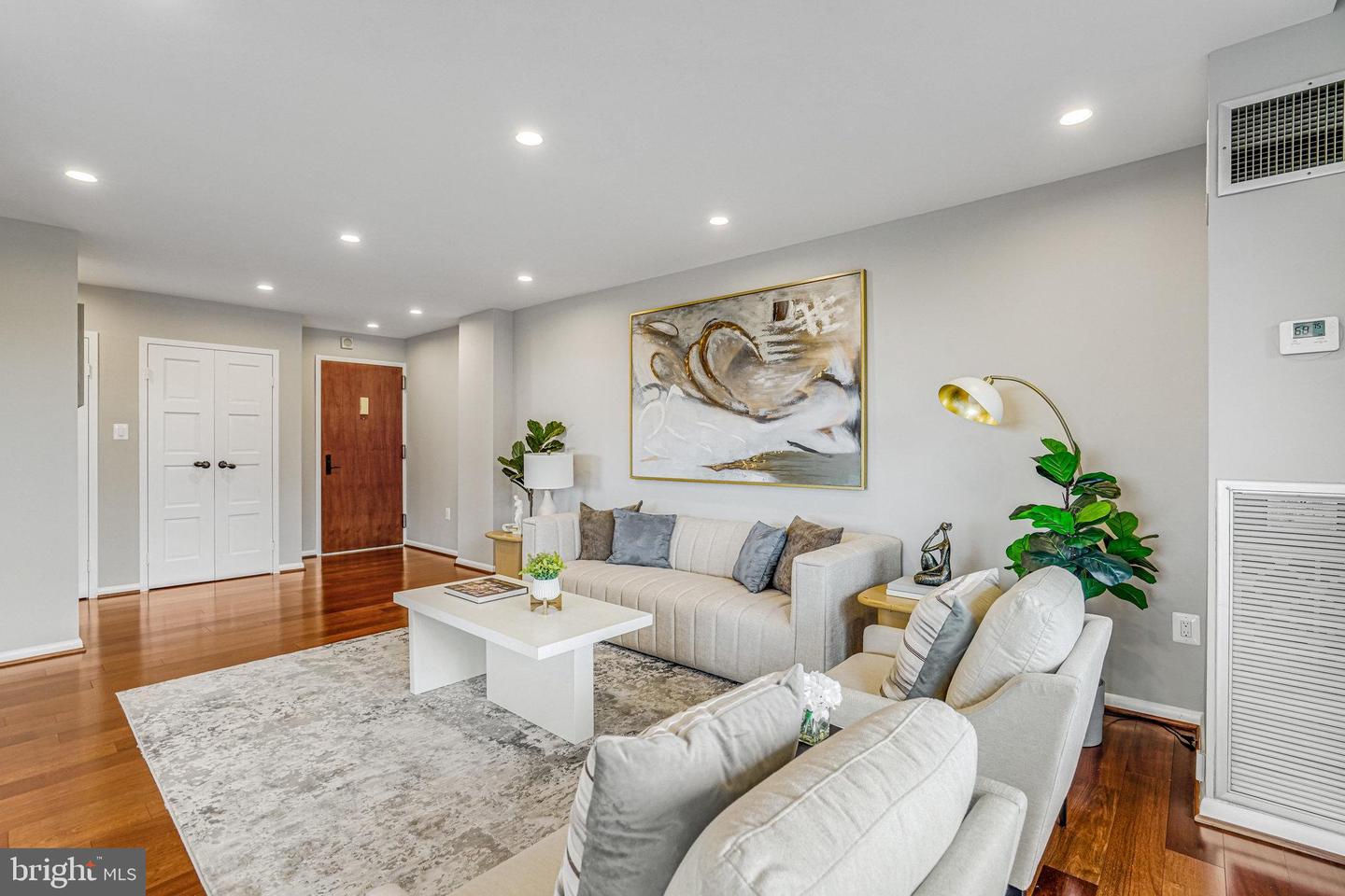 400 MADISON ST #704, ALEXANDRIA, Virginia 22314, 2 Bedrooms Bedrooms, ,2 BathroomsBathrooms,Residential,For sale,400 MADISON ST #704,VAAX2042638 MLS # VAAX2042638