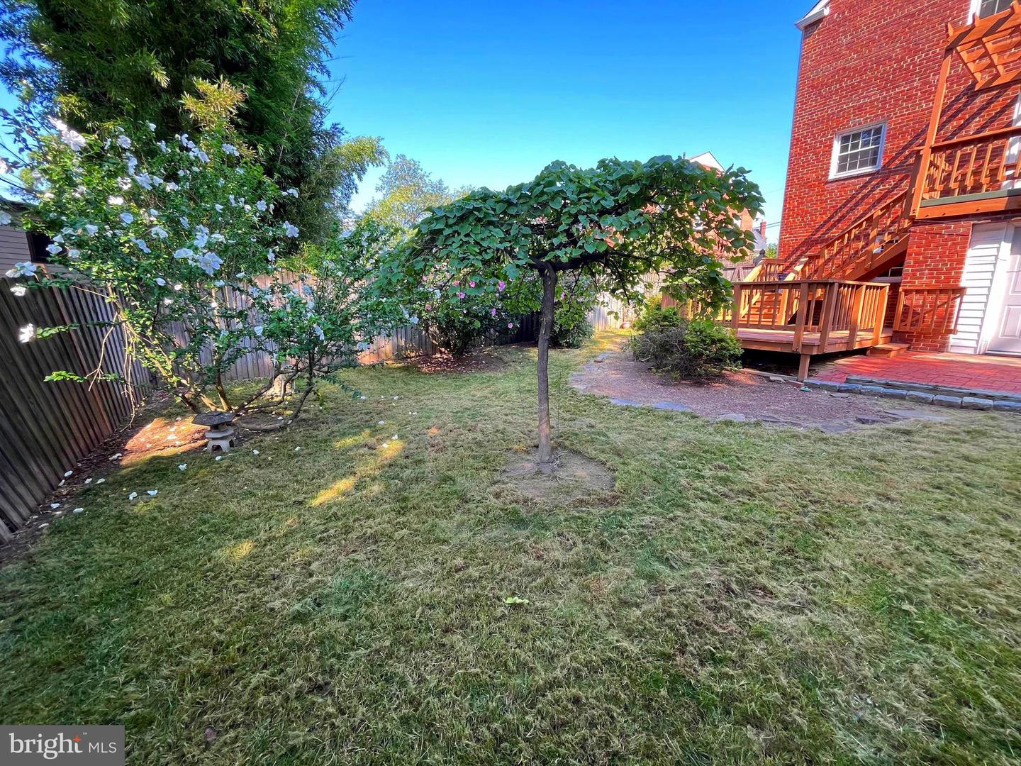 6012 19TH ST N, ARLINGTON, Virginia 22205, 3 Bedrooms Bedrooms, ,1 BathroomBathrooms,Residential,For sale,6012 19TH ST N,VAAR2054684 MLS # VAAR2054684