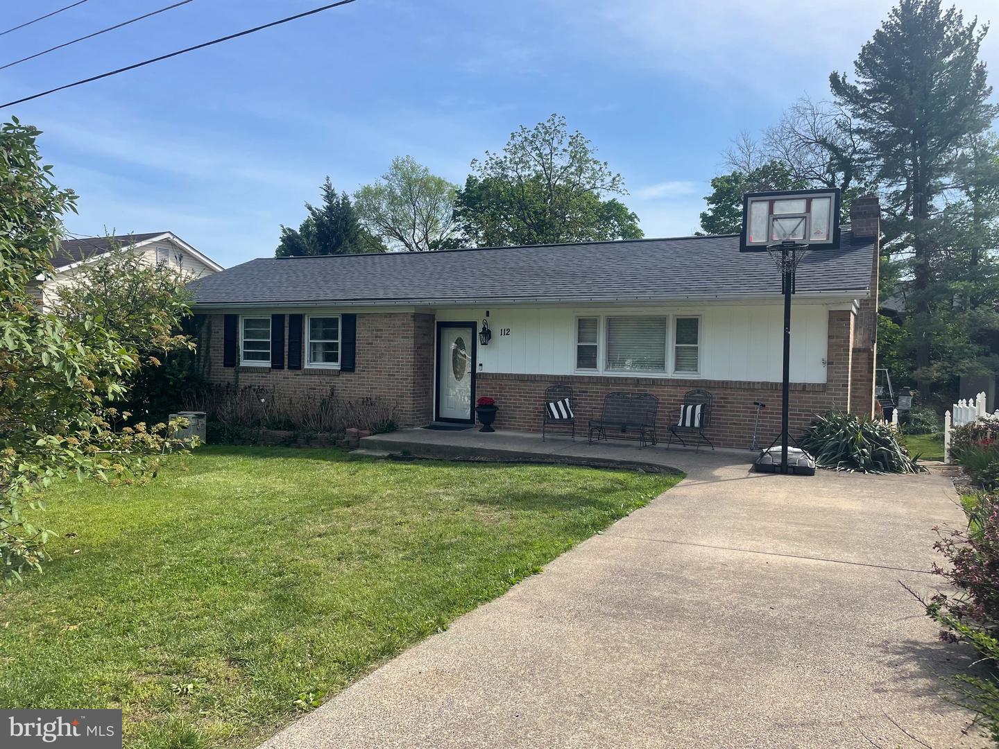 112 FAIRWAY DR, WINCHESTER, Virginia 22602, 3 Bedrooms Bedrooms, ,1 BathroomBathrooms,Residential,For sale,112 FAIRWAY DR,VAFV2033012 MLS # VAFV2033012