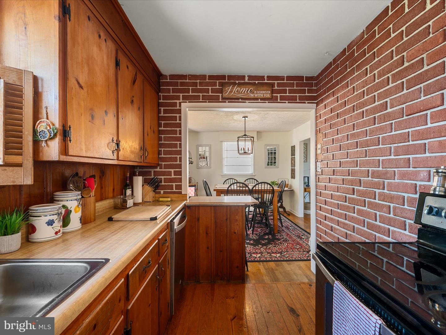 112 FAIRWAY DR, WINCHESTER, Virginia 22602, 3 Bedrooms Bedrooms, ,1 BathroomBathrooms,Residential,For sale,112 FAIRWAY DR,VAFV2033012 MLS # VAFV2033012
