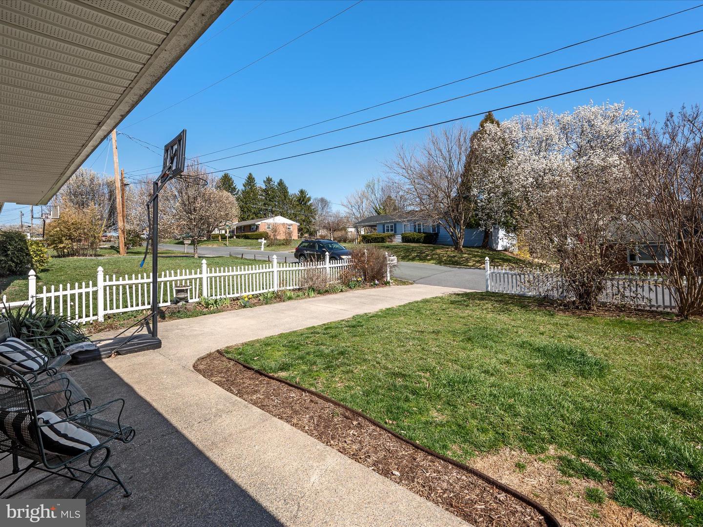 112 FAIRWAY DR, WINCHESTER, Virginia 22602, 3 Bedrooms Bedrooms, ,1 BathroomBathrooms,Residential,For sale,112 FAIRWAY DR,VAFV2033012 MLS # VAFV2033012