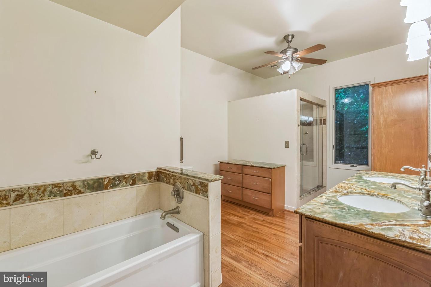 1425 CLEARBROOK LN, CHARLOTTESVILLE, Virginia 22911, 5 Bedrooms Bedrooms, ,4 BathroomsBathrooms,Residential,For sale,1425 CLEARBROOK LN,VAAB2000910 MLS # VAAB2000910