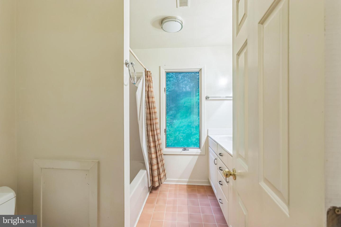 1425 CLEARBROOK LN, CHARLOTTESVILLE, Virginia 22911, 5 Bedrooms Bedrooms, ,4 BathroomsBathrooms,Residential,For sale,1425 CLEARBROOK LN,VAAB2000910 MLS # VAAB2000910