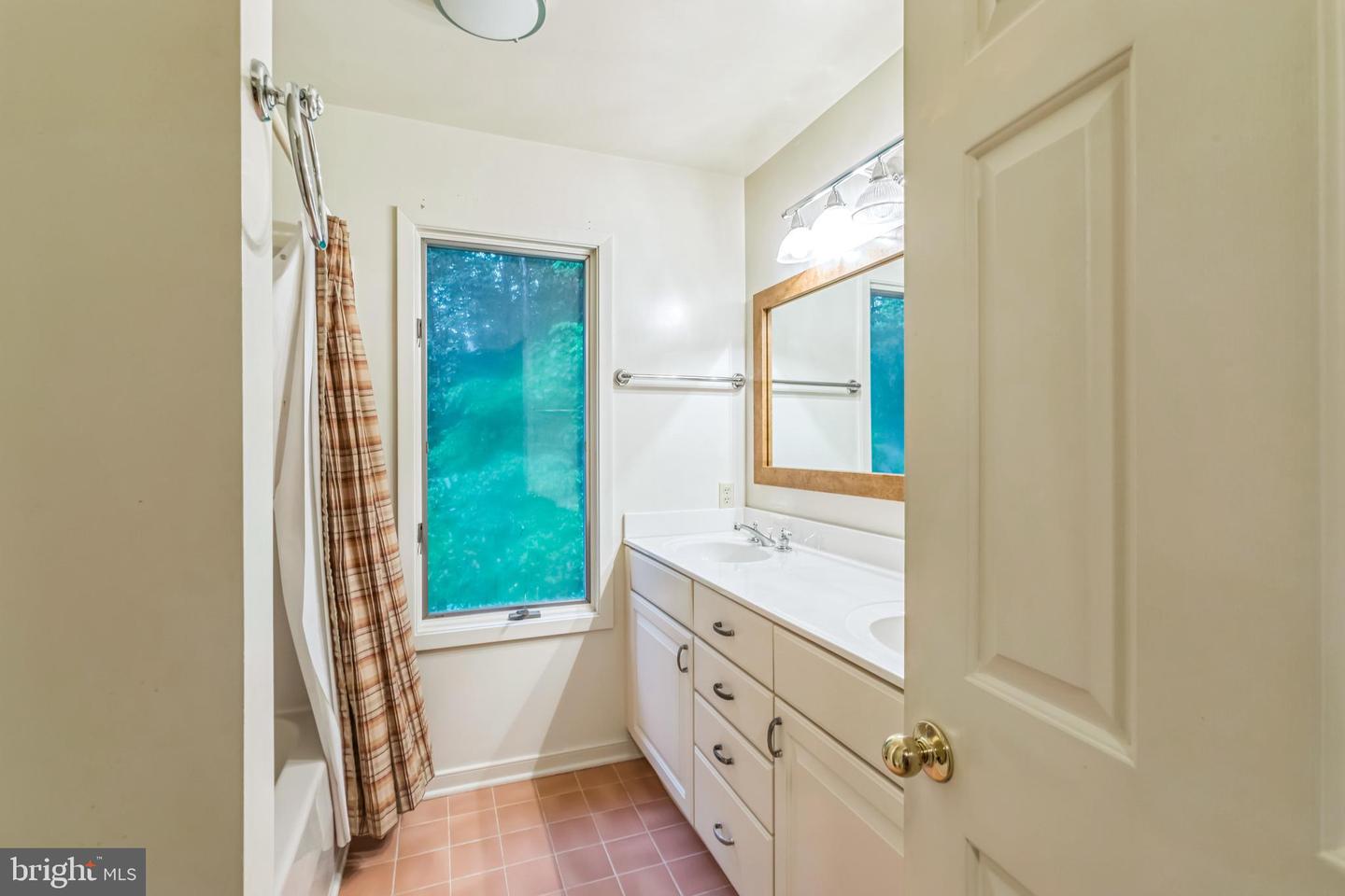1425 CLEARBROOK LN, CHARLOTTESVILLE, Virginia 22911, 5 Bedrooms Bedrooms, ,4 BathroomsBathrooms,Residential,For sale,1425 CLEARBROOK LN,VAAB2000910 MLS # VAAB2000910