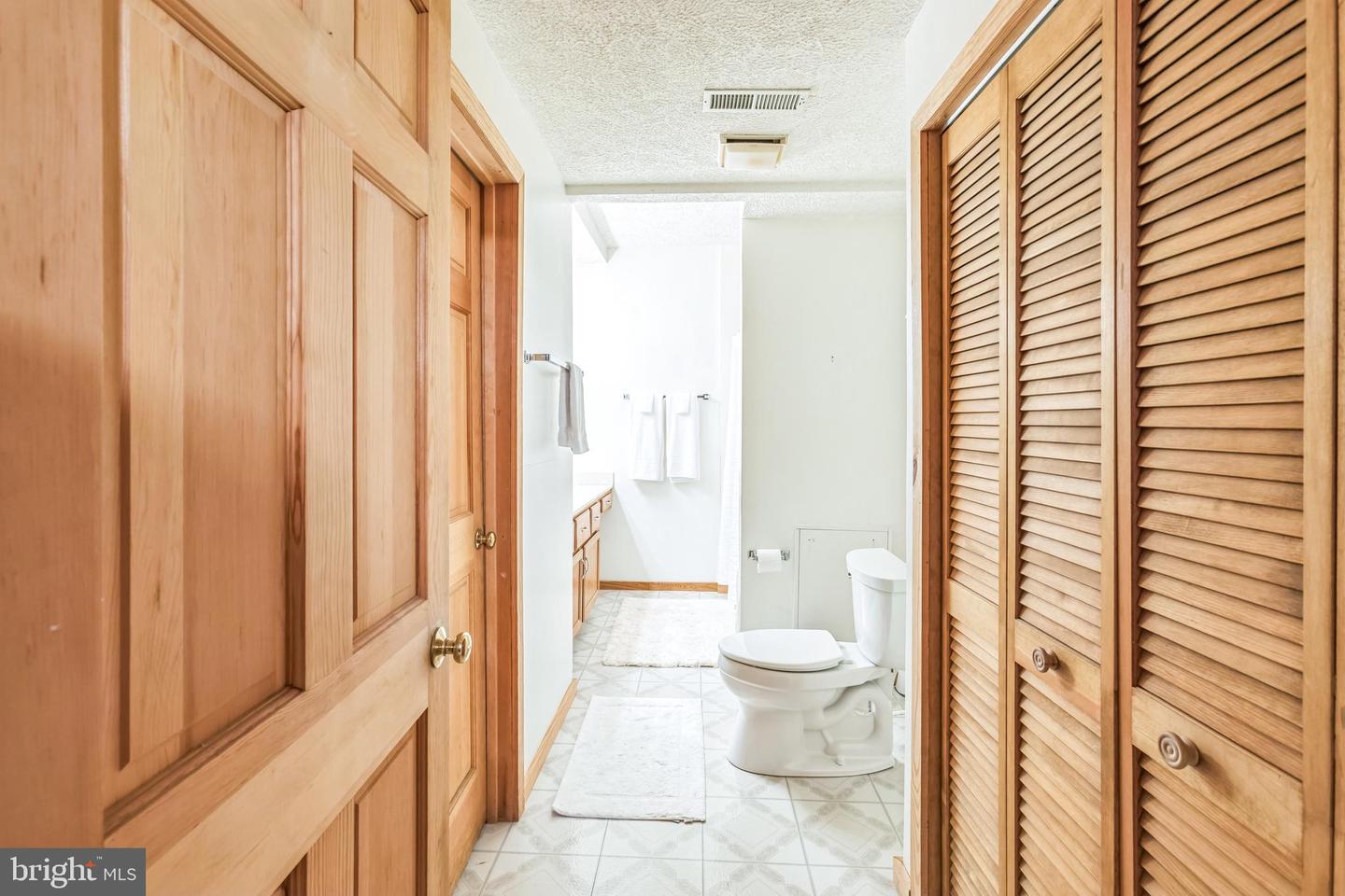 1425 CLEARBROOK LN, CHARLOTTESVILLE, Virginia 22911, 5 Bedrooms Bedrooms, ,4 BathroomsBathrooms,Residential,For sale,1425 CLEARBROOK LN,VAAB2000910 MLS # VAAB2000910