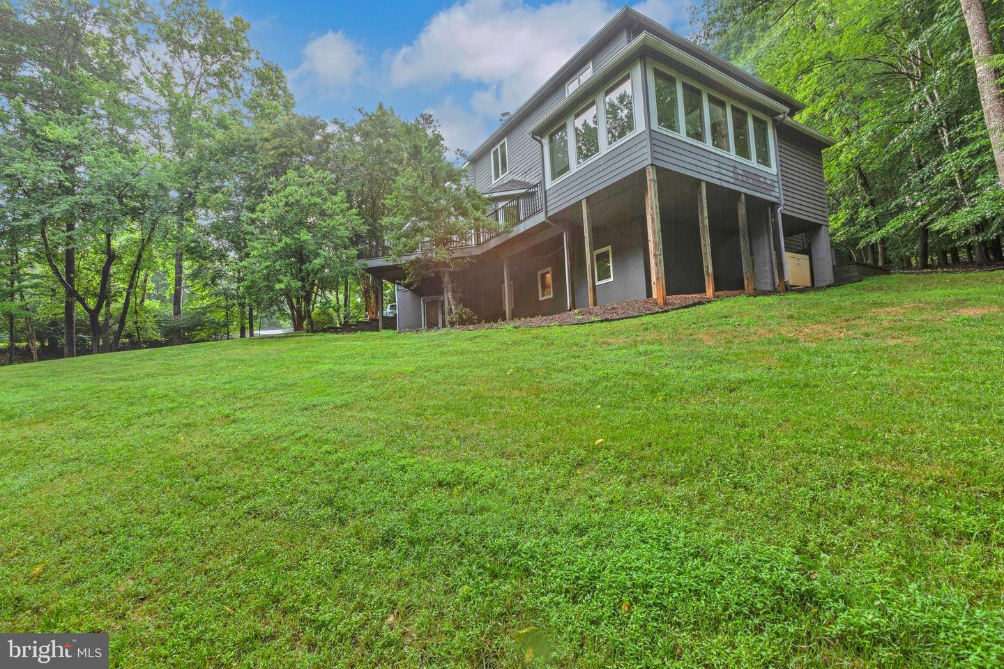 1425 CLEARBROOK LN, CHARLOTTESVILLE, Virginia 22911, 5 Bedrooms Bedrooms, ,4 BathroomsBathrooms,Residential,For sale,1425 CLEARBROOK LN,VAAB2000910 MLS # VAAB2000910