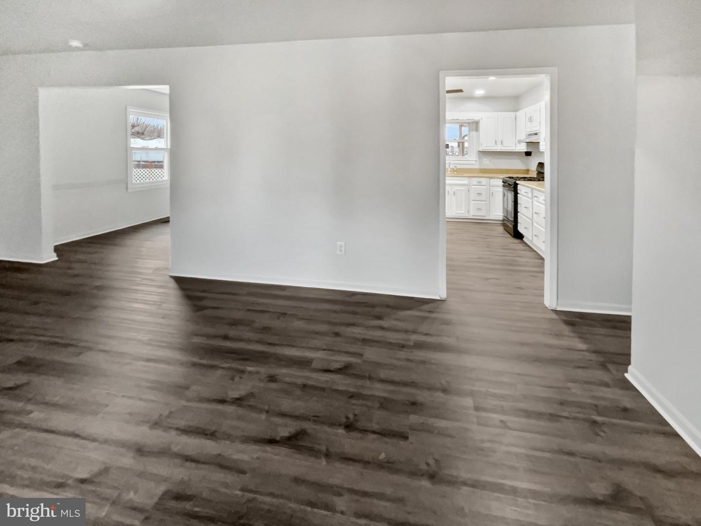 723 N YORK RD, STERLING, Virginia 20164, 3 Bedrooms Bedrooms, ,2 BathroomsBathrooms,Residential,For sale,723 N YORK RD,VALO2092648 MLS # VALO2092648