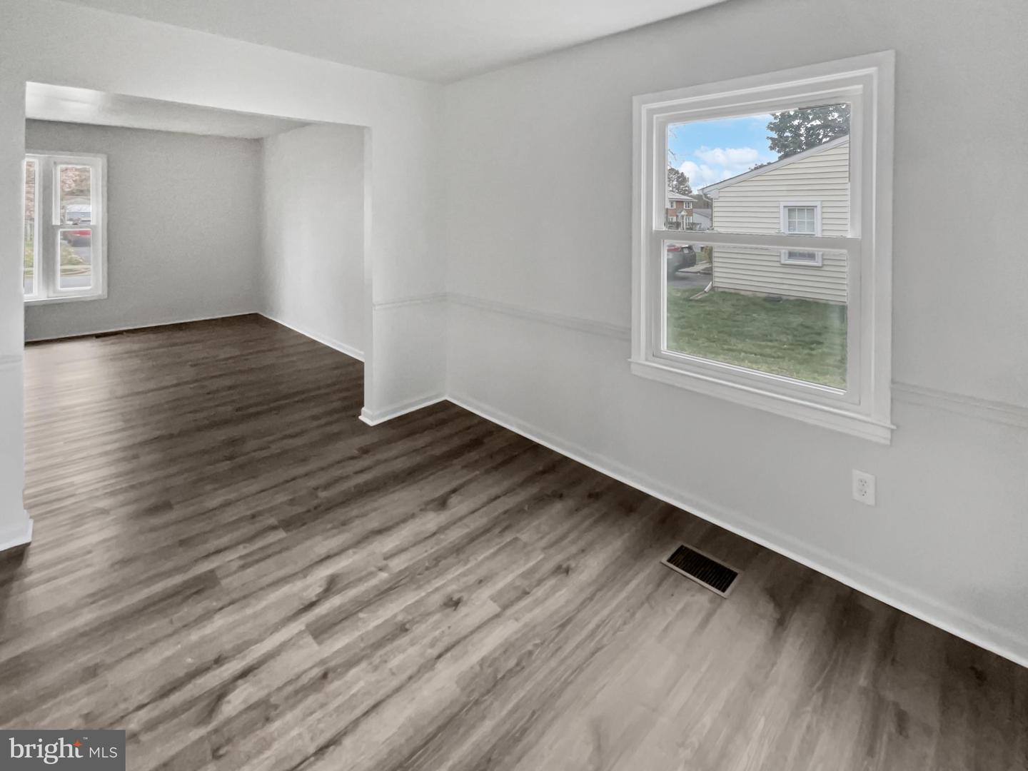 723 N YORK RD, STERLING, Virginia 20164, 3 Bedrooms Bedrooms, ,2 BathroomsBathrooms,Residential,For sale,723 N YORK RD,VALO2092648 MLS # VALO2092648