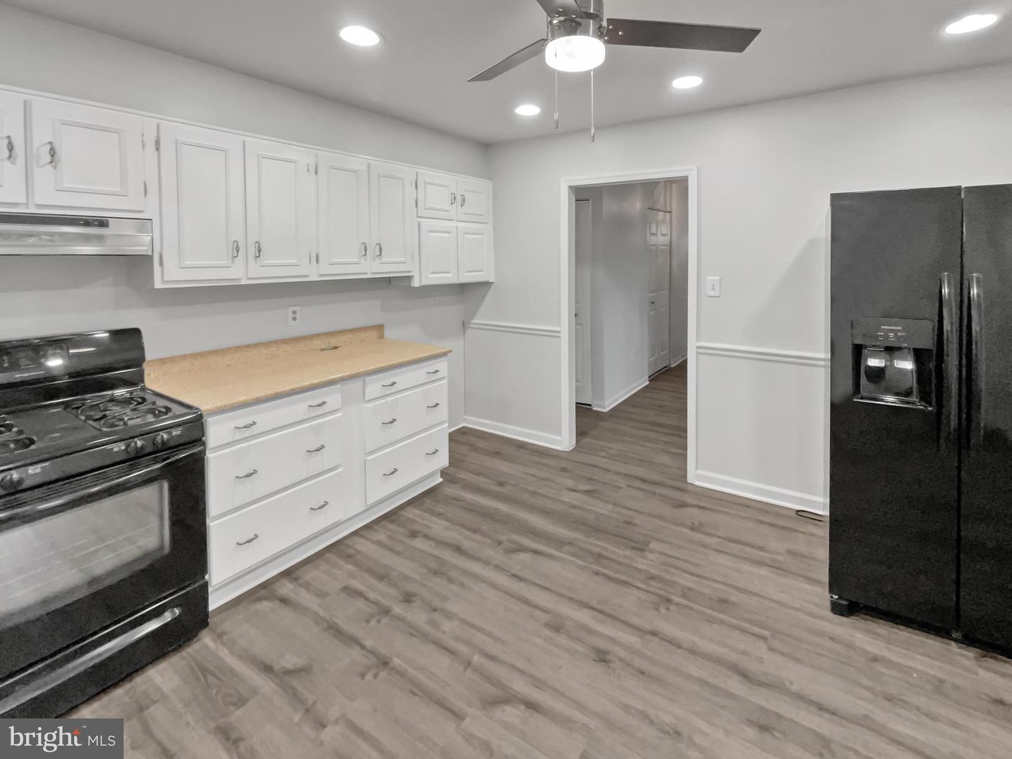 723 N YORK RD, STERLING, Virginia 20164, 3 Bedrooms Bedrooms, ,2 BathroomsBathrooms,Residential,For sale,723 N YORK RD,VALO2092648 MLS # VALO2092648