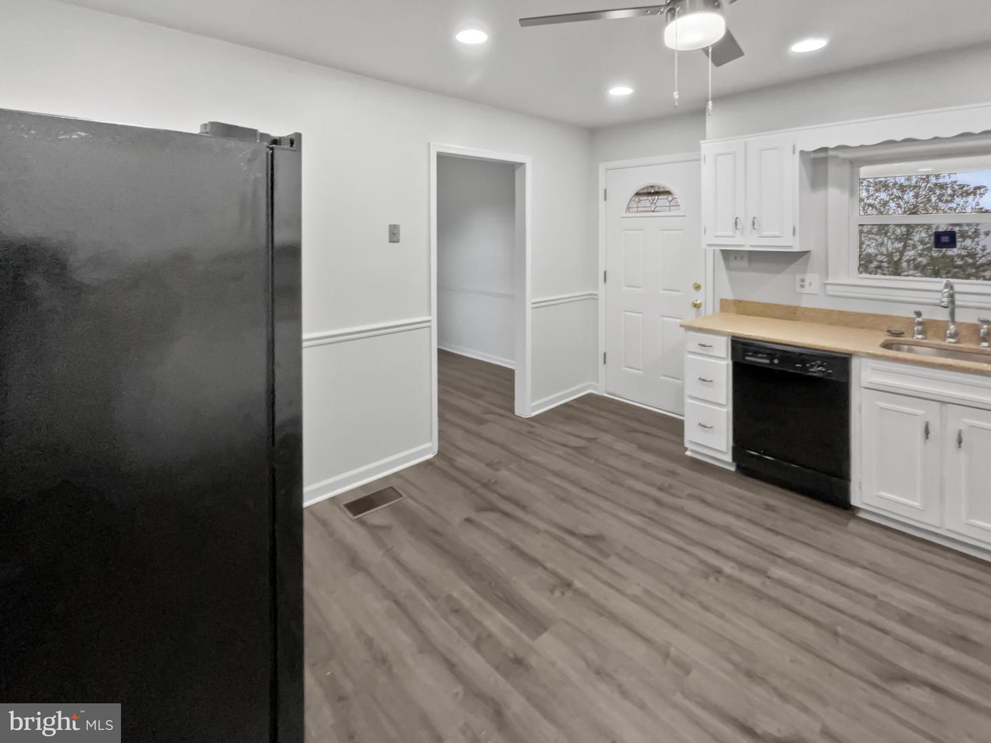 723 N YORK RD, STERLING, Virginia 20164, 3 Bedrooms Bedrooms, ,2 BathroomsBathrooms,Residential,For sale,723 N YORK RD,VALO2092648 MLS # VALO2092648