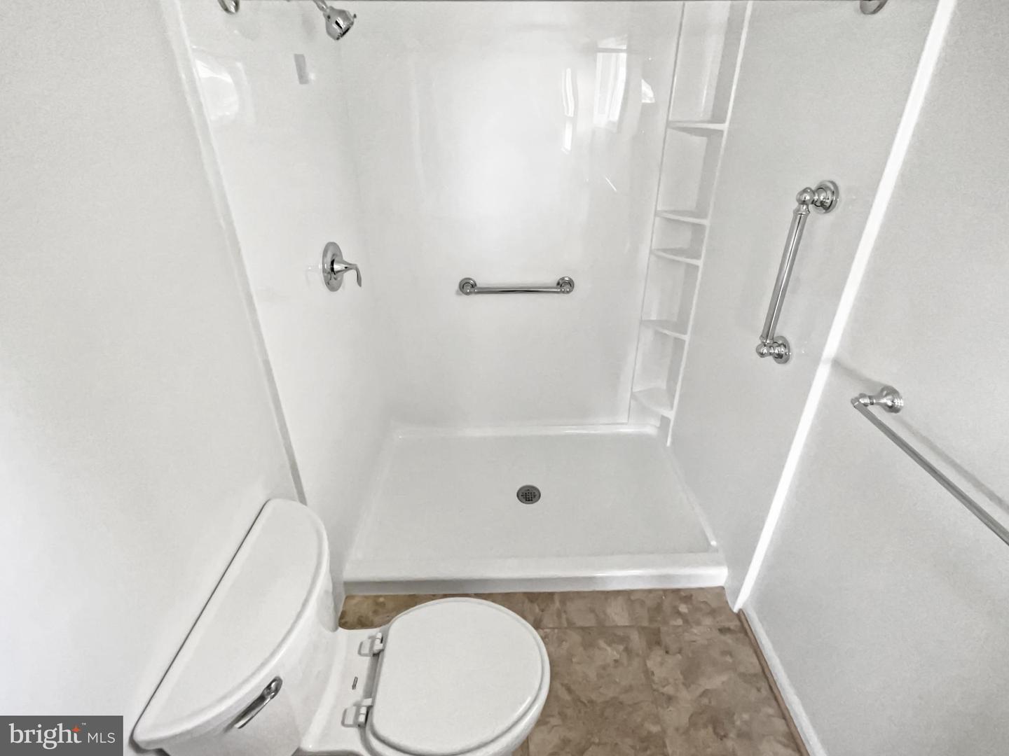 723 N YORK RD, STERLING, Virginia 20164, 3 Bedrooms Bedrooms, ,2 BathroomsBathrooms,Residential,For sale,723 N YORK RD,VALO2092648 MLS # VALO2092648