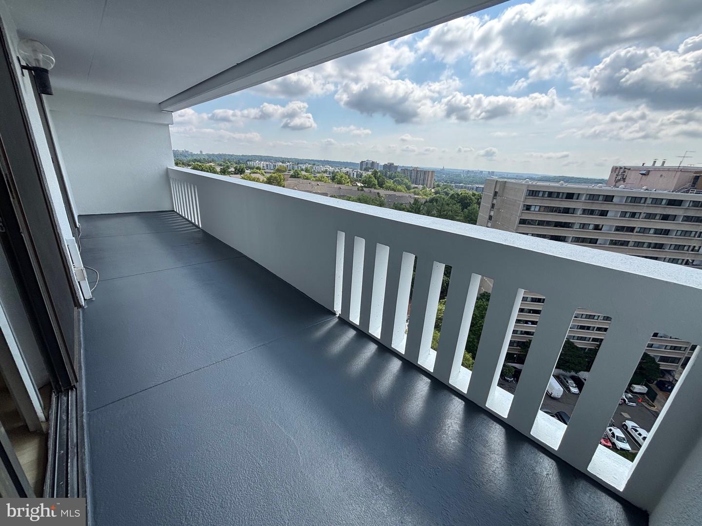 6101 EDSALL RD #1709, ALEXANDRIA, Virginia 22304, 1 Bedroom Bedrooms, ,1 BathroomBathrooms,Residential,For sale,6101 EDSALL RD #1709,VAAX2043526 MLS # VAAX2043526