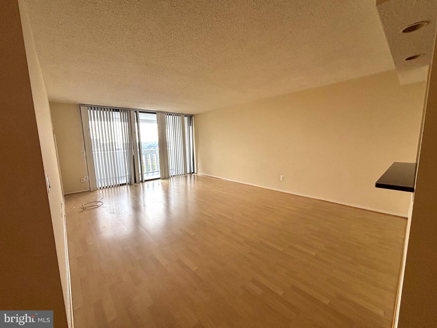 6101 EDSALL RD #1709, ALEXANDRIA, Virginia 22304, 1 Bedroom Bedrooms, ,1 BathroomBathrooms,Residential,For sale,6101 EDSALL RD #1709,VAAX2043526 MLS # VAAX2043526