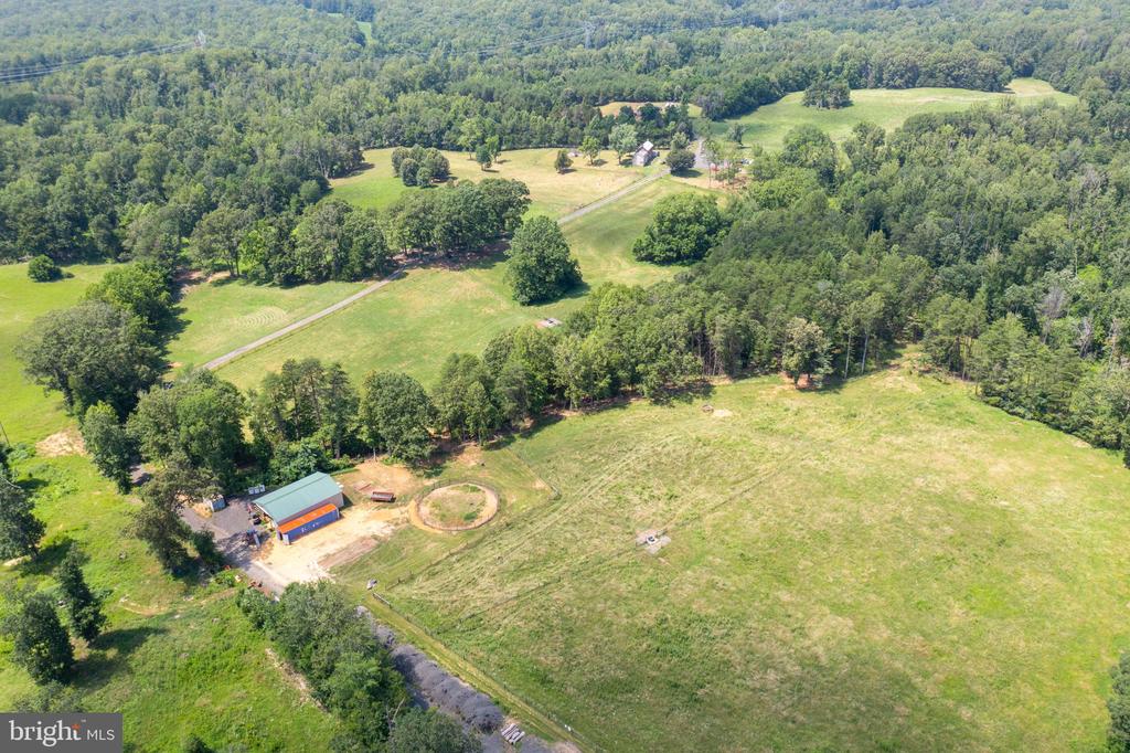 11997 BRISTERSBURG RD, MIDLAND, Virginia, 4 Bedrooms Bedrooms, ,2 BathroomsBathrooms,Residential,11997 BRISTERSBURG RD,VAFQ2017370 MLS # VAFQ2017370
