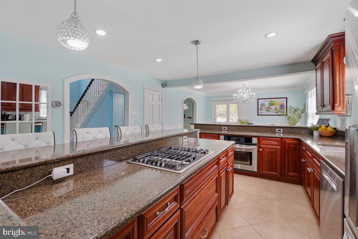 9559 PARK ST, MANASSAS, Virginia 20110, 5 Bedrooms Bedrooms, ,5 BathroomsBathrooms,Residential,For sale,9559 PARK ST,VAMN2008168 MLS # VAMN2008168