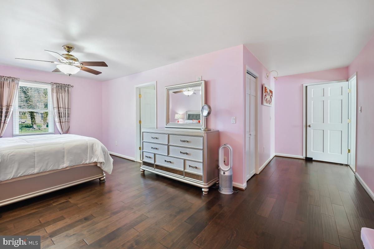 9559 PARK ST, MANASSAS, Virginia 20110, 5 Bedrooms Bedrooms, ,5 BathroomsBathrooms,Residential,For sale,9559 PARK ST,VAMN2008168 MLS # VAMN2008168
