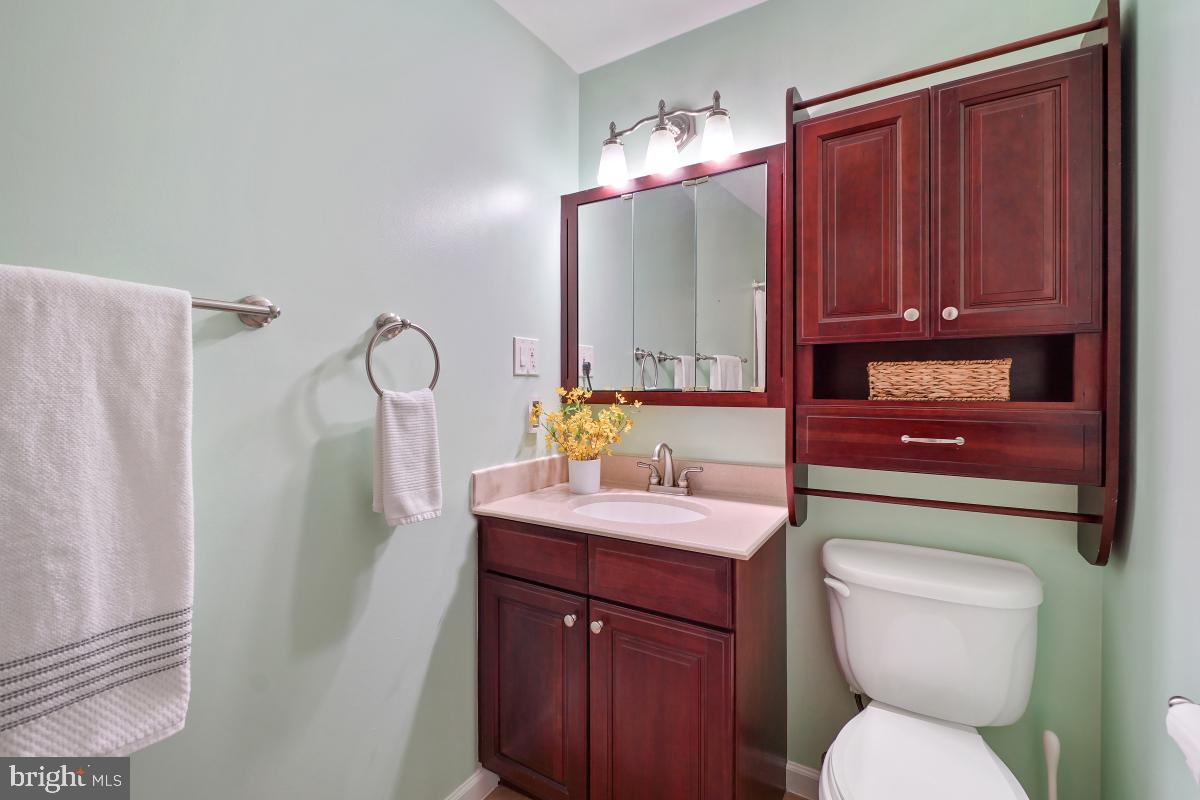 9559 PARK ST, MANASSAS, Virginia 20110, 5 Bedrooms Bedrooms, ,5 BathroomsBathrooms,Residential,For sale,9559 PARK ST,VAMN2008168 MLS # VAMN2008168