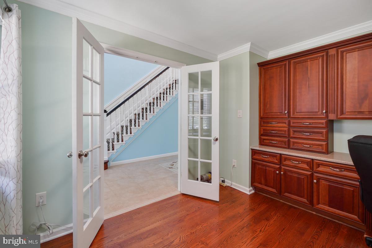9559 PARK ST, MANASSAS, Virginia 20110, 5 Bedrooms Bedrooms, ,5 BathroomsBathrooms,Residential,For sale,9559 PARK ST,VAMN2008168 MLS # VAMN2008168