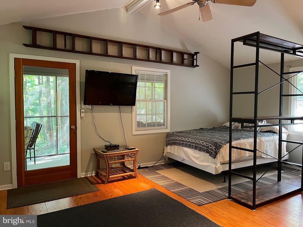535 OLD HOLLOW RD, SPERRYVILLE, Virginia 22740, 1 Bedroom Bedrooms, ,1 BathroomBathrooms,Residential,535 OLD HOLLOW RD,VARP2002180 MLS # VARP2002180