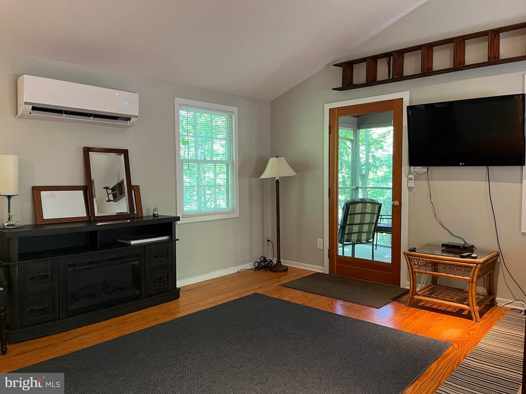 535 OLD HOLLOW RD, SPERRYVILLE, Virginia 22740, 1 Bedroom Bedrooms, ,1 BathroomBathrooms,Residential,535 OLD HOLLOW RD,VARP2002180 MLS # VARP2002180