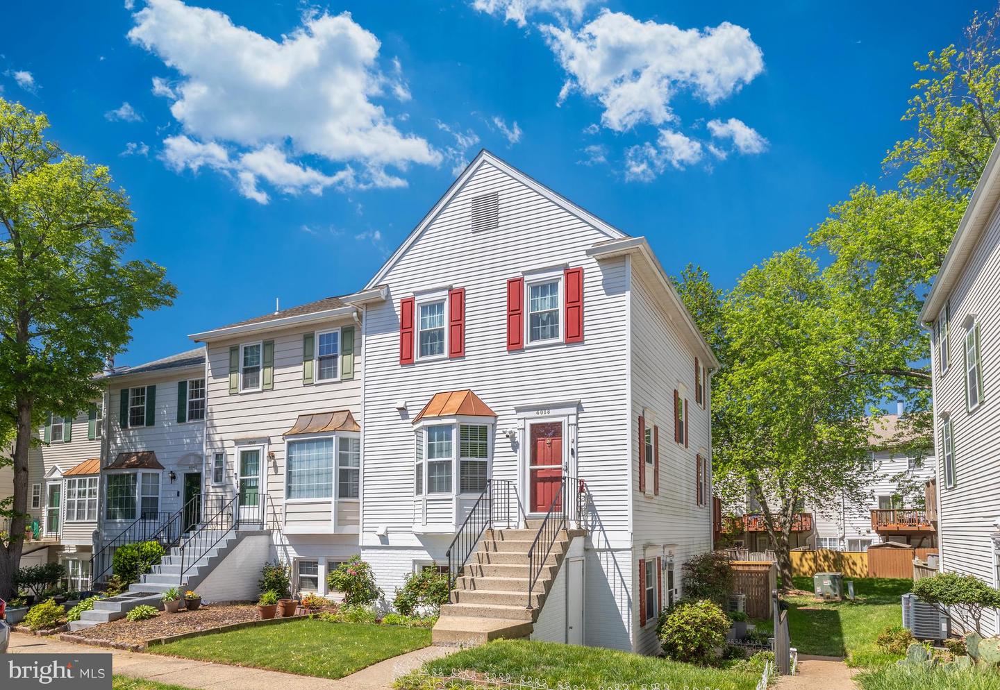 4038 SPRING RUN CT #7A, CHANTILLY, Virginia 20151, 3 Bedrooms Bedrooms, ,2 BathroomsBathrooms,Residential,For sale,4038 SPRING RUN CT #7A,VAFX2236936 MLS # VAFX2236936