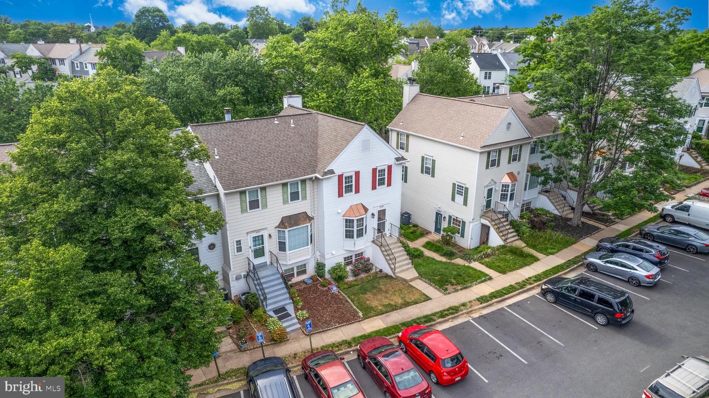 4038 SPRING RUN CT #7A, CHANTILLY, Virginia 20151, 3 Bedrooms Bedrooms, ,2 BathroomsBathrooms,Residential,For sale,4038 SPRING RUN CT #7A,VAFX2236936 MLS # VAFX2236936