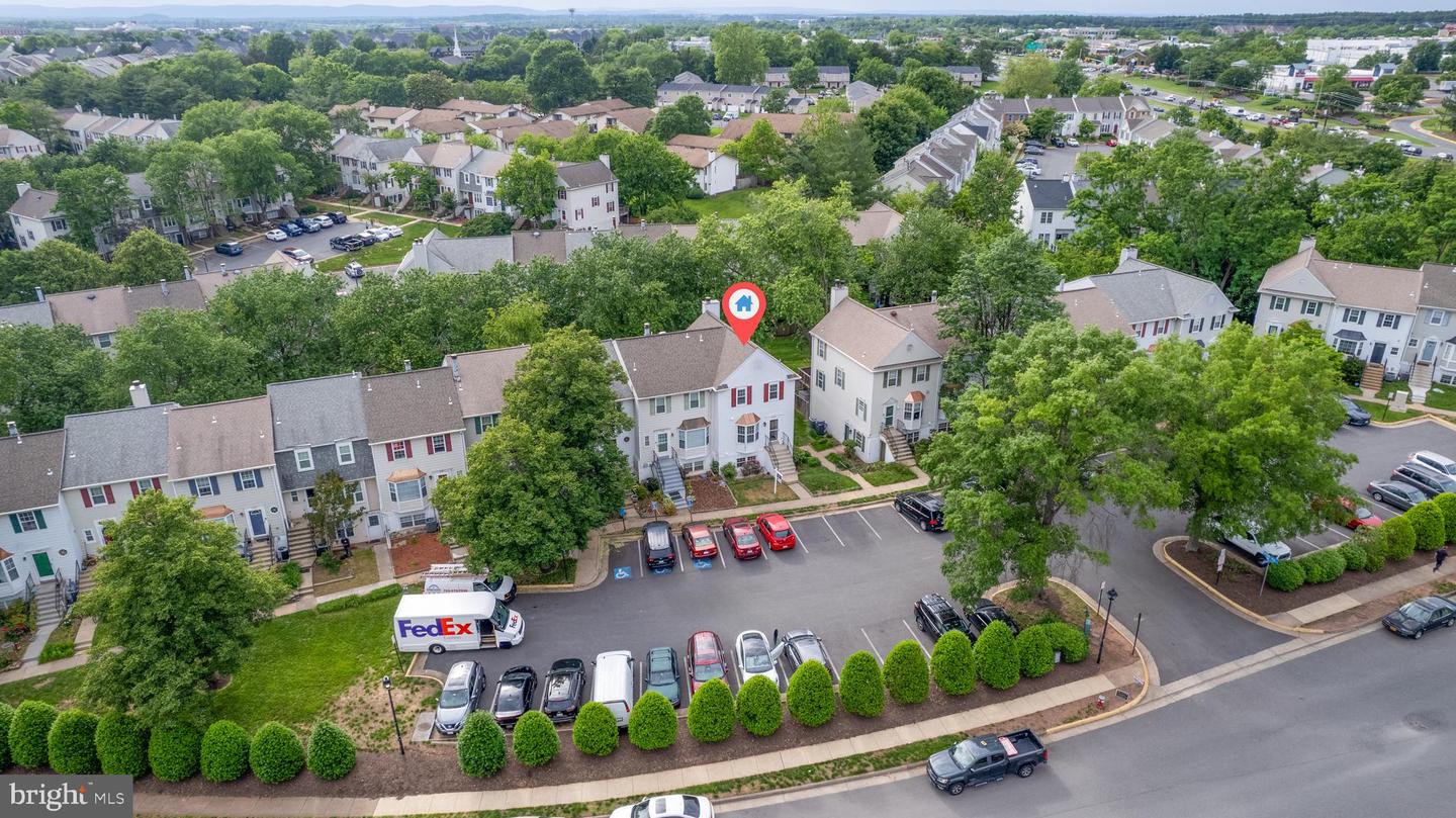 4038 SPRING RUN CT #7A, CHANTILLY, Virginia 20151, 3 Bedrooms Bedrooms, ,2 BathroomsBathrooms,Residential,For sale,4038 SPRING RUN CT #7A,VAFX2236936 MLS # VAFX2236936