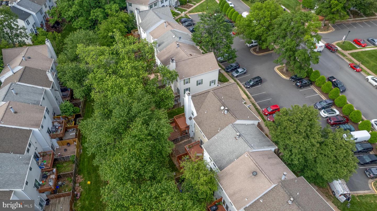 4038 SPRING RUN CT #7A, CHANTILLY, Virginia 20151, 3 Bedrooms Bedrooms, ,2 BathroomsBathrooms,Residential,For sale,4038 SPRING RUN CT #7A,VAFX2236936 MLS # VAFX2236936