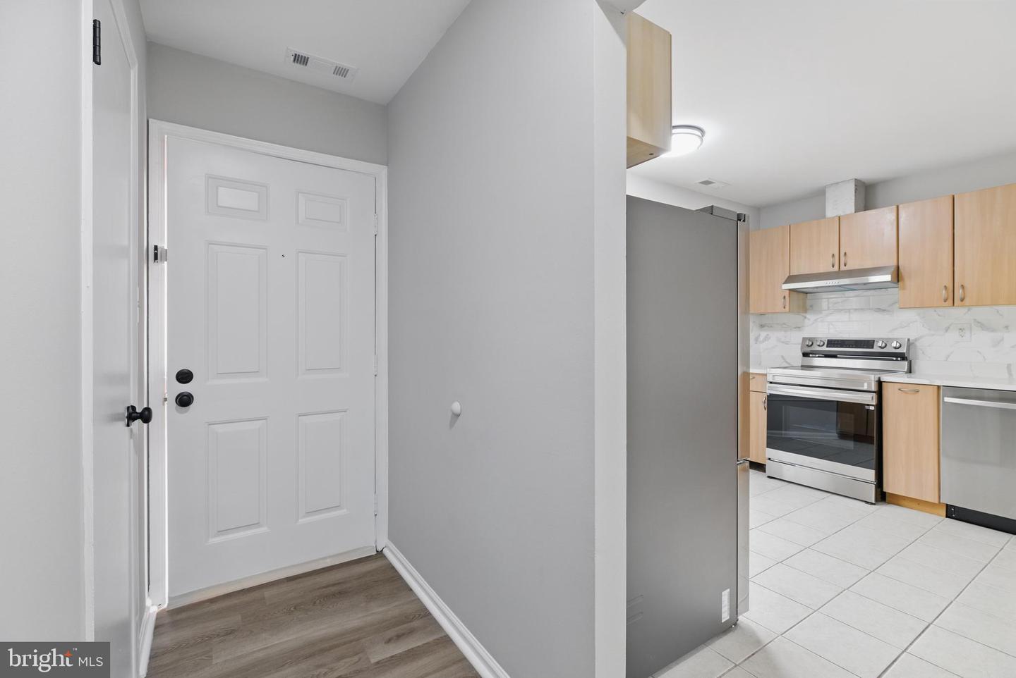 4038 SPRING RUN CT #7A, CHANTILLY, Virginia 20151, 3 Bedrooms Bedrooms, ,2 BathroomsBathrooms,Residential,For sale,4038 SPRING RUN CT #7A,VAFX2236936 MLS # VAFX2236936