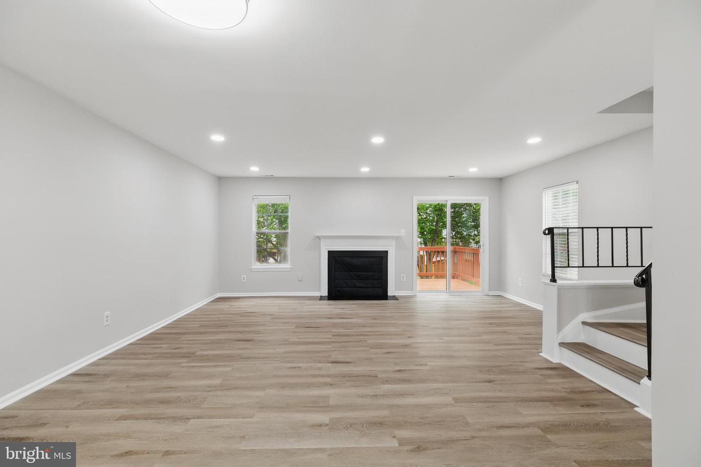4038 SPRING RUN CT #7A, CHANTILLY, Virginia 20151, 3 Bedrooms Bedrooms, ,2 BathroomsBathrooms,Residential,For sale,4038 SPRING RUN CT #7A,VAFX2236936 MLS # VAFX2236936