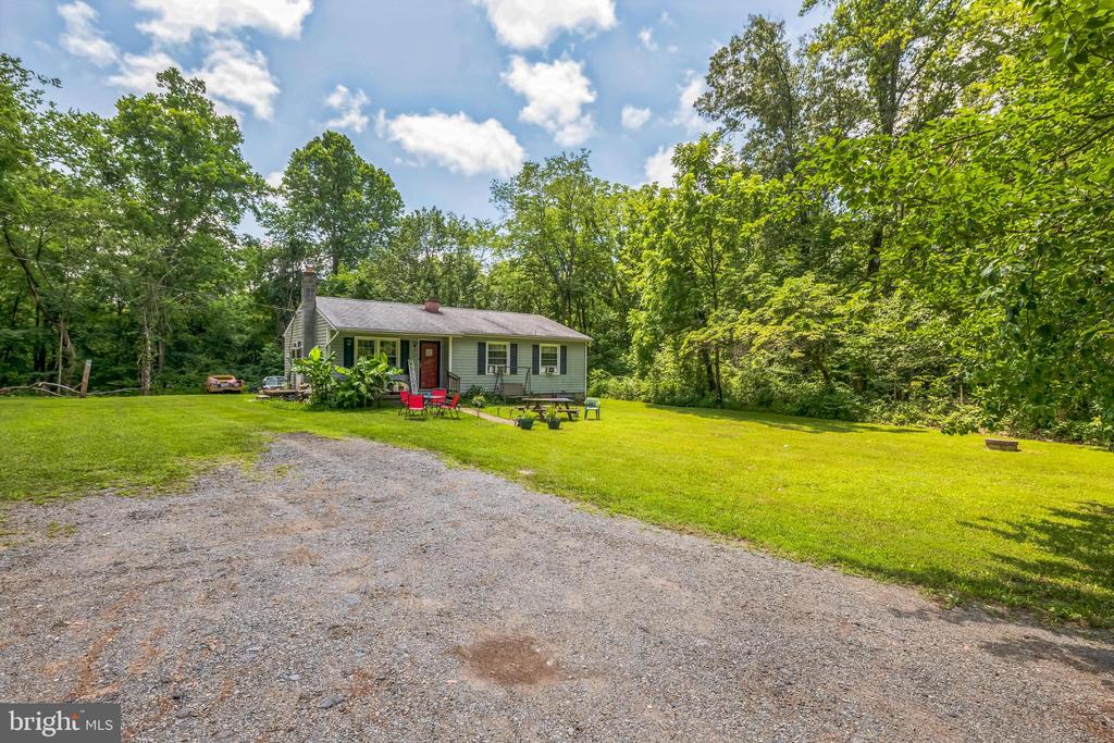 1266 STAGE JUNCTION RD, COLUMBIA, Virginia 23038, 4 Bedrooms Bedrooms, ,1 BathroomBathrooms,Residential,1266 STAGE JUNCTION RD,VAFN2000482 MLS # VAFN2000482