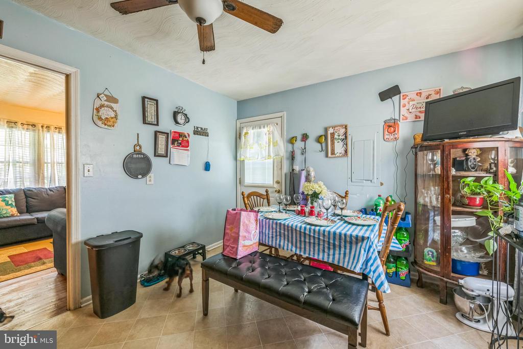 1266 STAGE JUNCTION RD, COLUMBIA, Virginia 23038, 4 Bedrooms Bedrooms, ,1 BathroomBathrooms,Residential,1266 STAGE JUNCTION RD,VAFN2000482 MLS # VAFN2000482