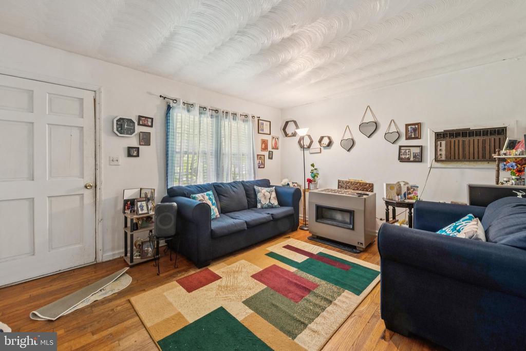 1266 STAGE JUNCTION RD, COLUMBIA, Virginia 23038, 4 Bedrooms Bedrooms, ,1 BathroomBathrooms,Residential,1266 STAGE JUNCTION RD,VAFN2000482 MLS # VAFN2000482