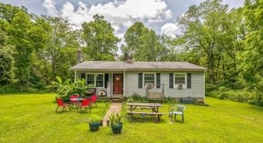 1266 STAGE JUNCTION RD, COLUMBIA, Virginia 23038, 4 Bedrooms Bedrooms, ,1 BathroomBathrooms,Residential,1266 STAGE JUNCTION RD,VAFN2000482 MLS # VAFN2000482