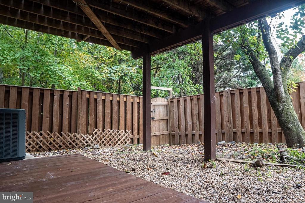 10732 WAKEMAN DR, FREDERICKSBURG, Virginia 22407, 3 Bedrooms Bedrooms, ,3 BathroomsBathrooms,Residential,BALLANTRAYE,10732 WAKEMAN DR,VASP2034588 MLS # VASP2034588