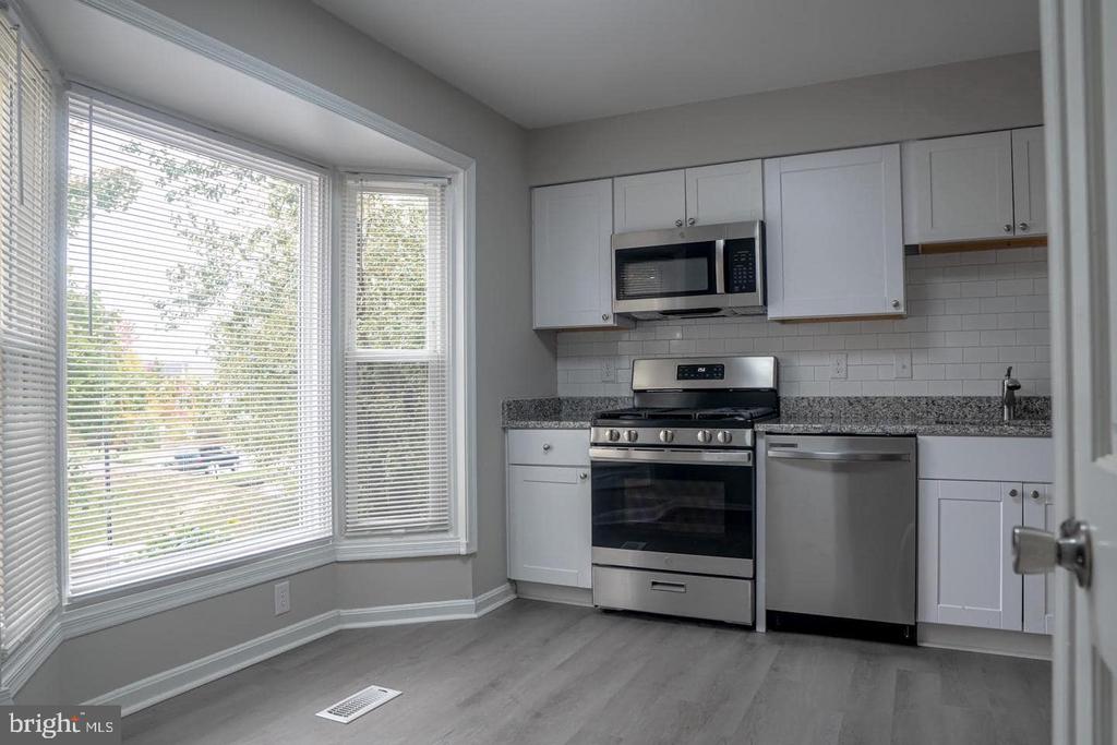 10732 WAKEMAN DR, FREDERICKSBURG, Virginia 22407, 3 Bedrooms Bedrooms, ,3 BathroomsBathrooms,Residential,BALLANTRAYE,10732 WAKEMAN DR,VASP2034588 MLS # VASP2034588