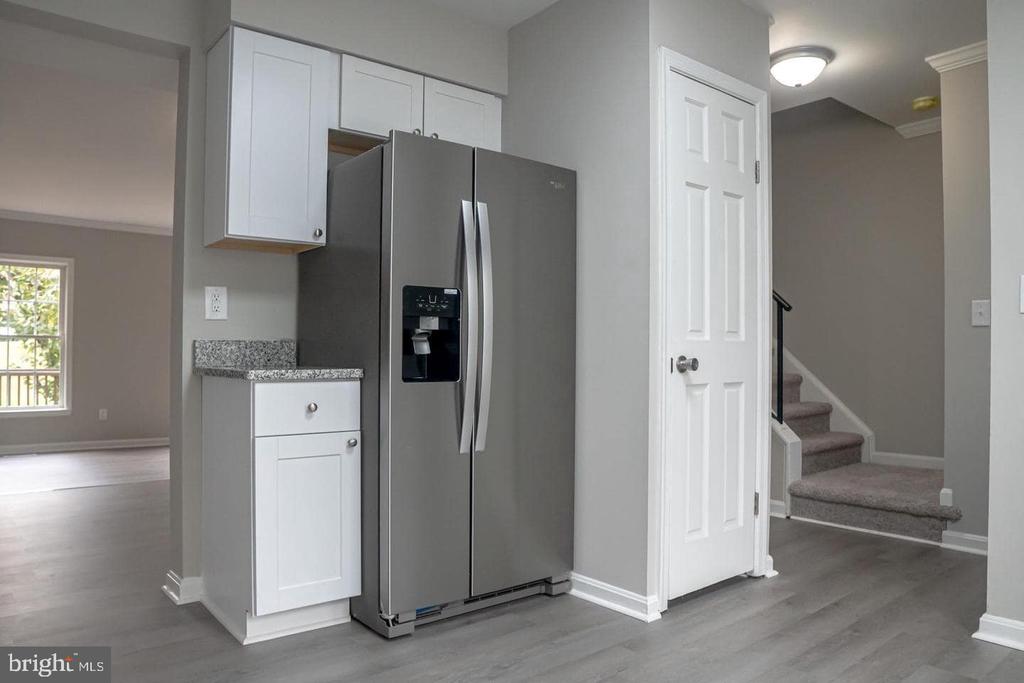 10732 WAKEMAN DR, FREDERICKSBURG, Virginia 22407, 3 Bedrooms Bedrooms, ,3 BathroomsBathrooms,Residential,BALLANTRAYE,10732 WAKEMAN DR,VASP2034588 MLS # VASP2034588
